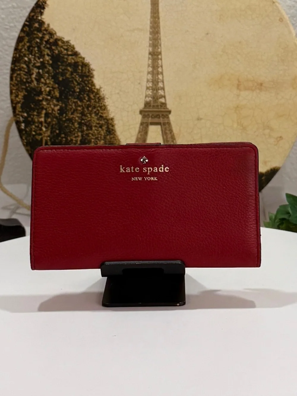 ECLECTIC KATE SPADE RED PEBBLED WALLET!